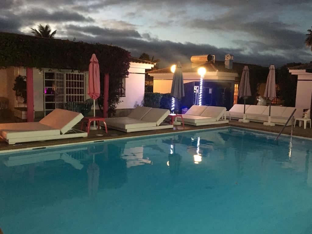 BUNGALOWS LAURA | ⋆⋆⋆ | MASPALOMAS, SPAIN | SEASON DEALS FROM €127
